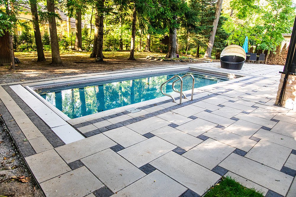 Vinyl Over Concrete/Steel Pools