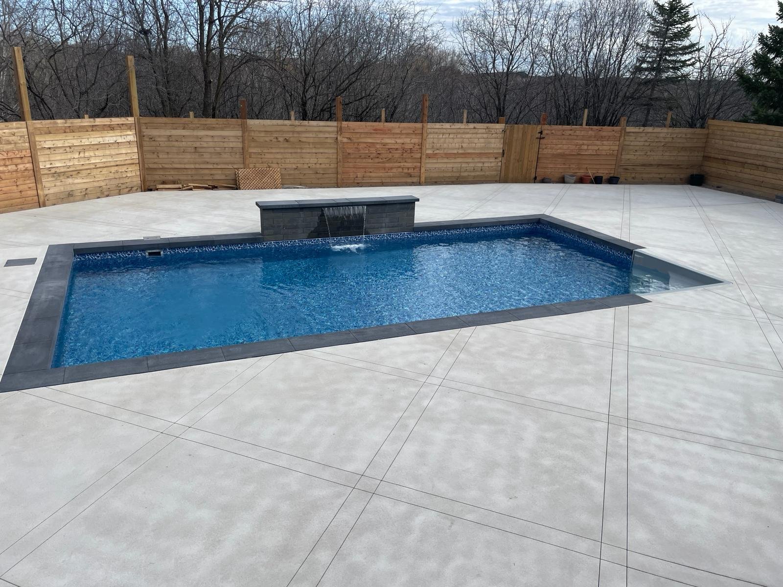 Vinyl Over Concrete/Steel Pools