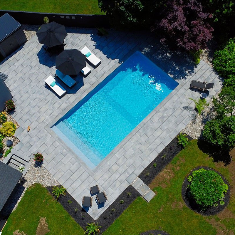 16’x35′ Vinyl pool in Hamilton